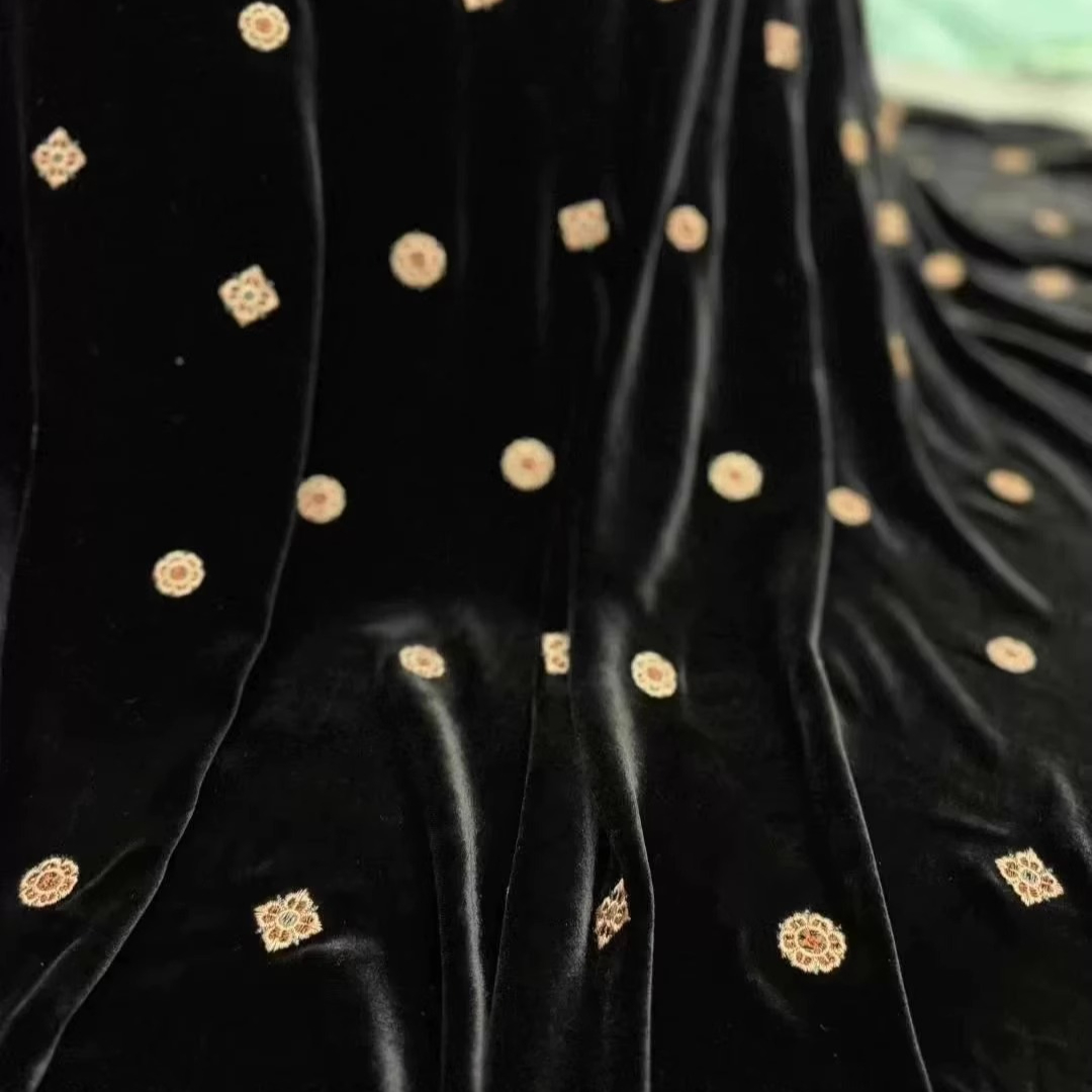 135CM Wide Black Green Embroid - Sewing Embroidery Fabric 评论和价格