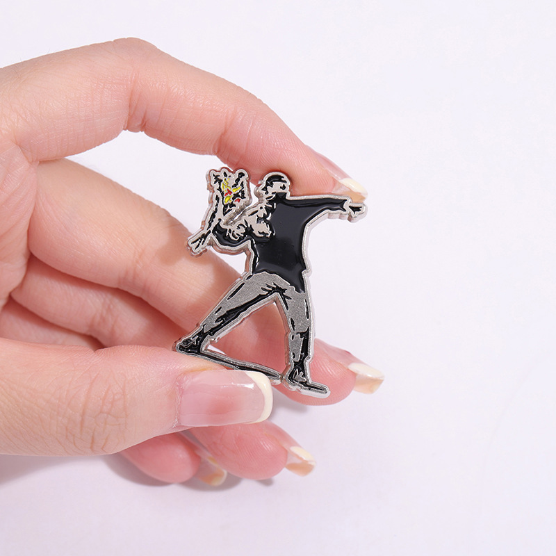 5 Styles Sculpture Enamel Pins - Sewing Label 评论和价格